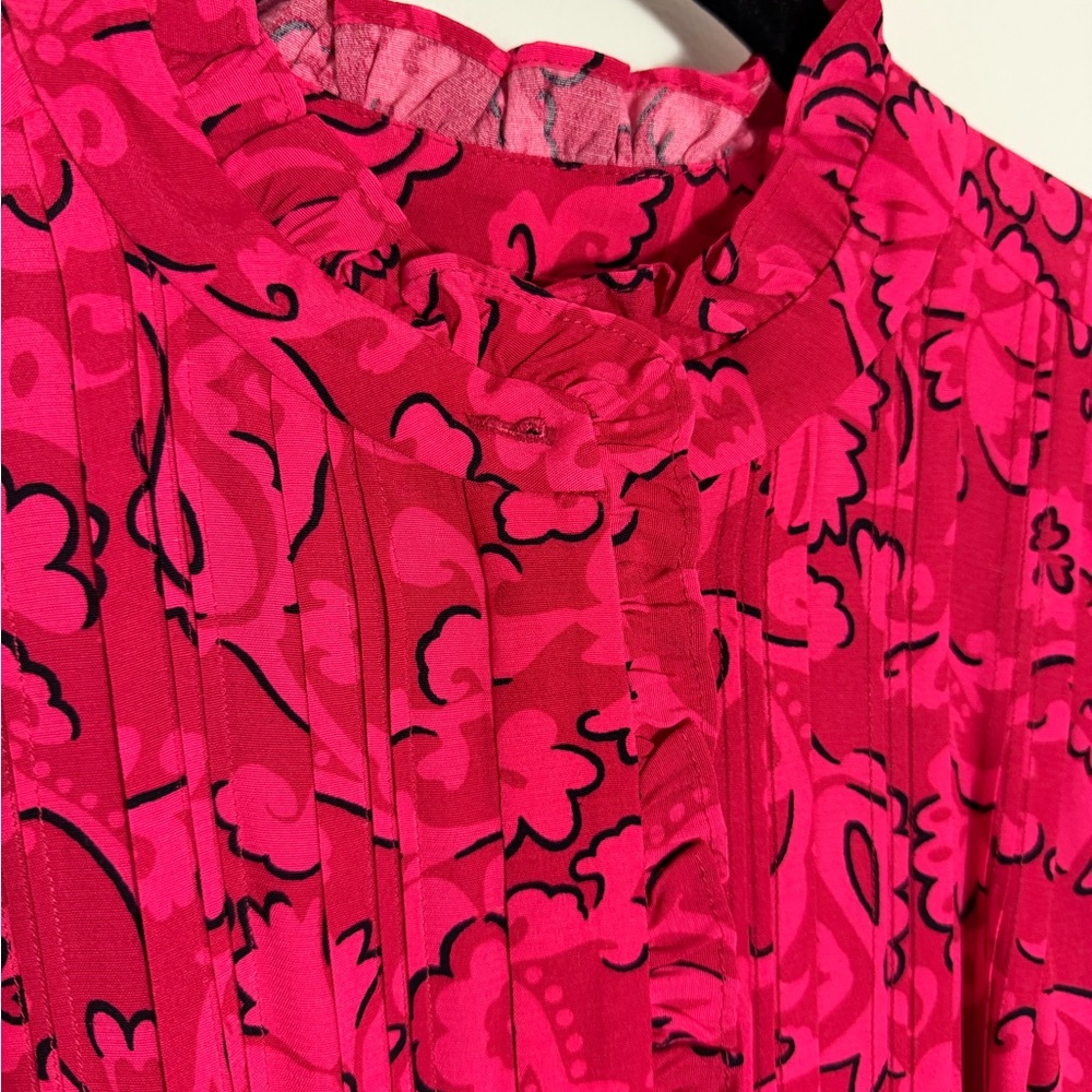 Chic Long Sleeve Floral Dress in Vibrant Red